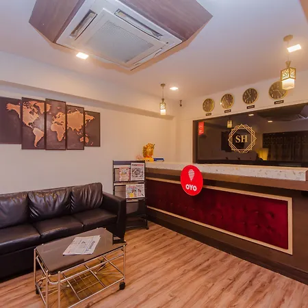 Hotel Oyo 10354 Shantidoot 2*