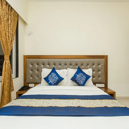 Oyo 11441 Blue Bells Residency Hotel Mumbai