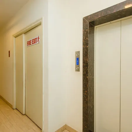 Hotel Oyo 11441 Blue Bells Residency Mumbai