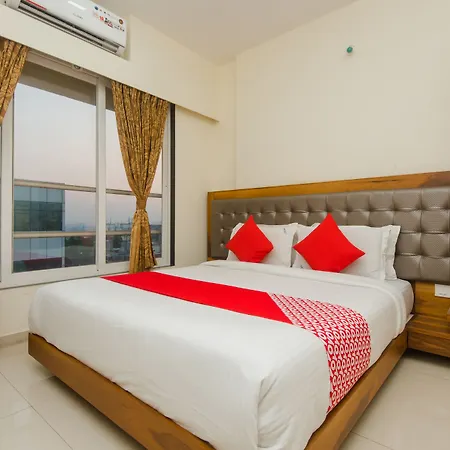 Oyo 11441 Blue Bells Residency Hotel 2*