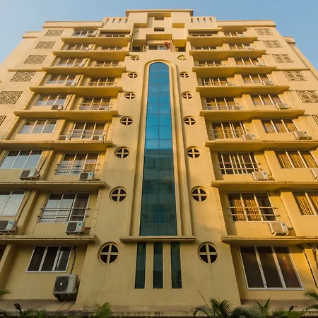 Oyo 11441 Blue Bells Residency Hotel 2*