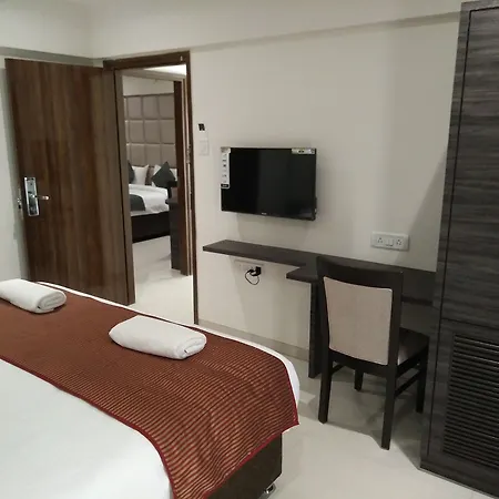Hotel Ontime Residency And 3*