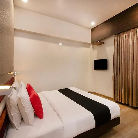 Capital O 36119 Royal Garden & Lawns 3* Mumbai
