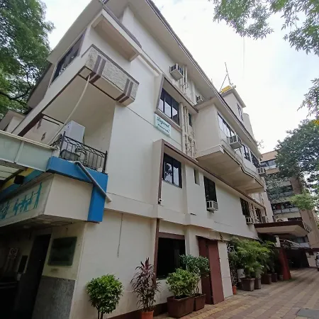 Park View, 3*