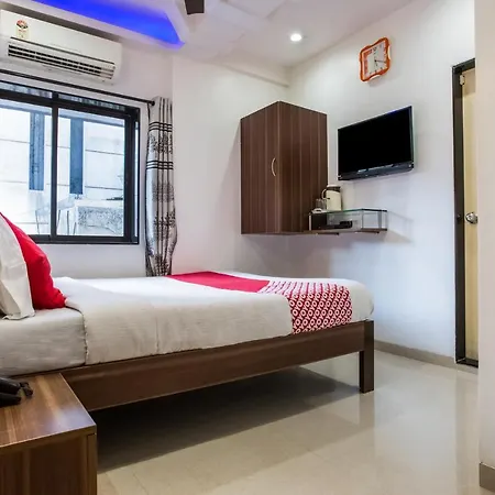 Guest house Oyo 31006 Briteway Mumbai