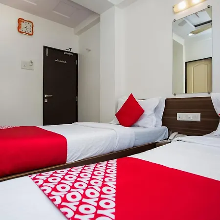 Guest house Oyo 31006 Briteway Mumbai