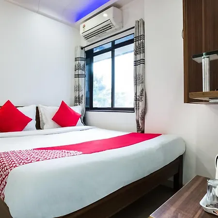 Guest house Oyo 31006 Briteway Mumbai