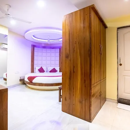 Apex International Near Airport Hotel 3*