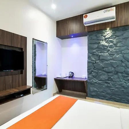 Sea Grand, Colaba