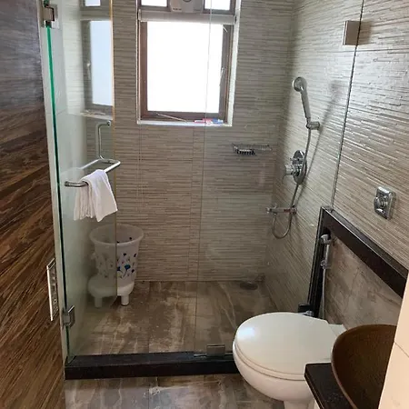 Guest house Best With Luxury Furniture ,worli,prabhadevi Mumbai