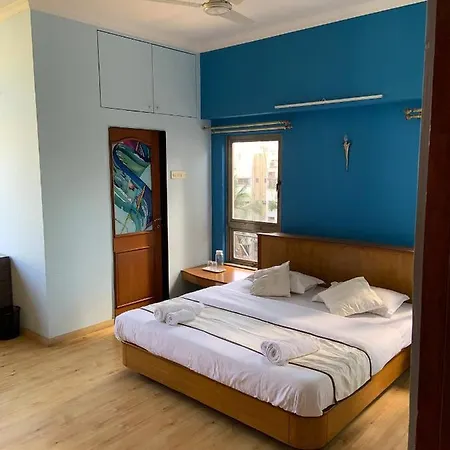 Comfortable & Relaxing In Bandra East Guest house Mumbai