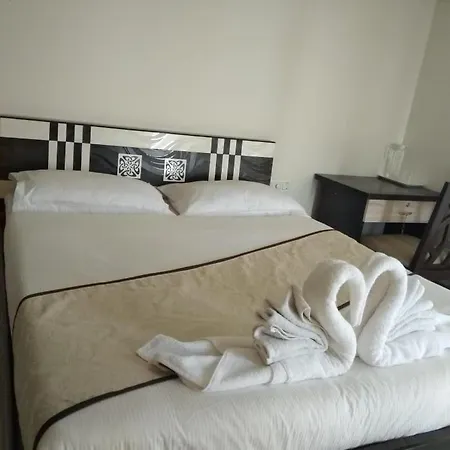 Guest house Sea View With Reasonable Price In Parel *
