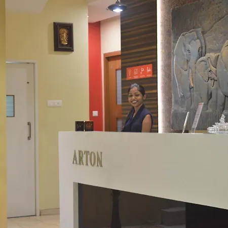 Arton Hotel 3*