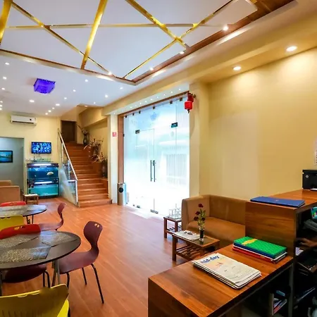 Hotel Apex International Near Airport