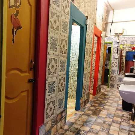 Salaam Namastey Backpackers Hostel *