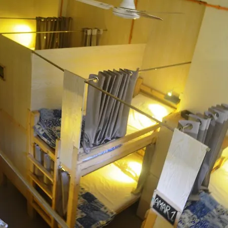 Salaam Namastey Backpackers Mumbai