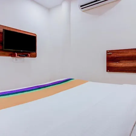 Hotel Treebo Trip Vijay 3*