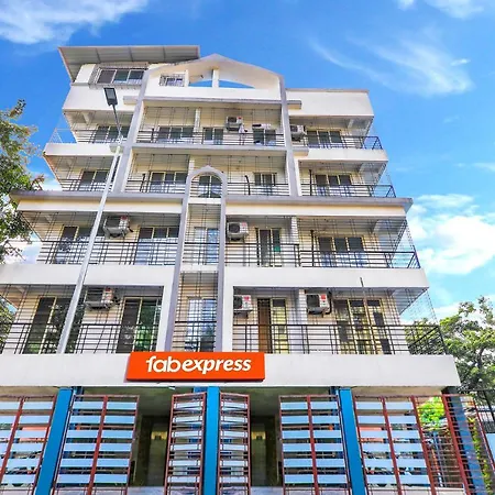 Fabexpress Nalanda Service Hotel Mumbai