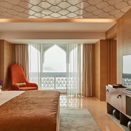 Taj Mahal Tower, 5* Mumbai
