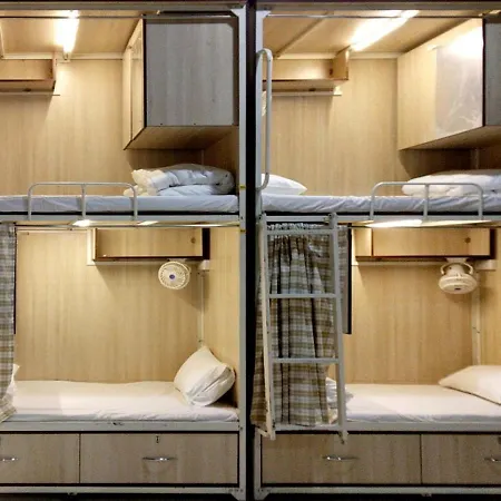 Hostel Abuzz Sakinaka Mumbai
