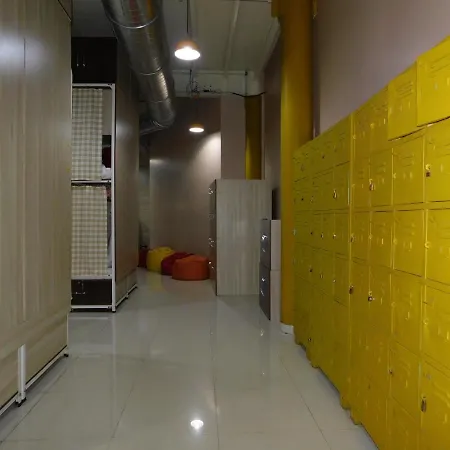 Abuzz Sakinaka Hostel *