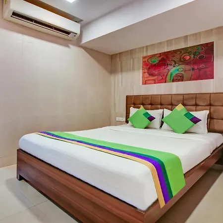 Hotel Treebo Bloom Powai 3*