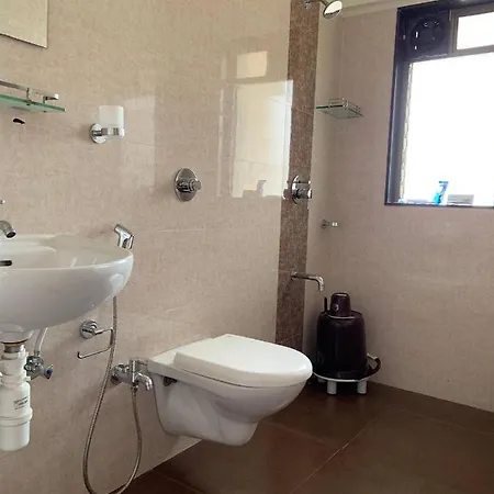 Comfortable & Relaxing In Bandra East *