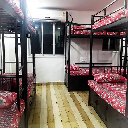 Royal Palace Hostel Mumbai