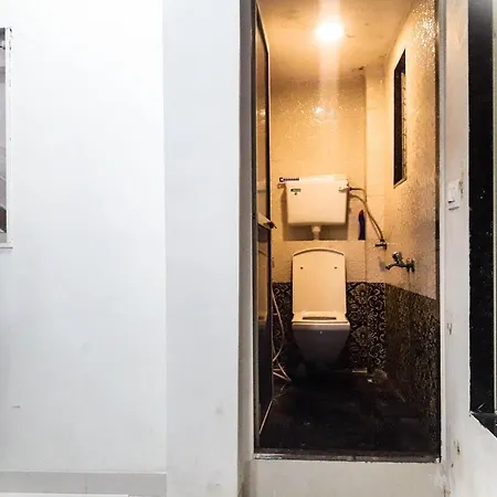 Royal Palace Hostel Mumbai