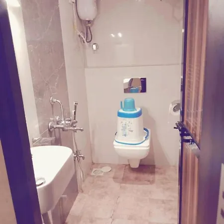 Ruby Hotel
