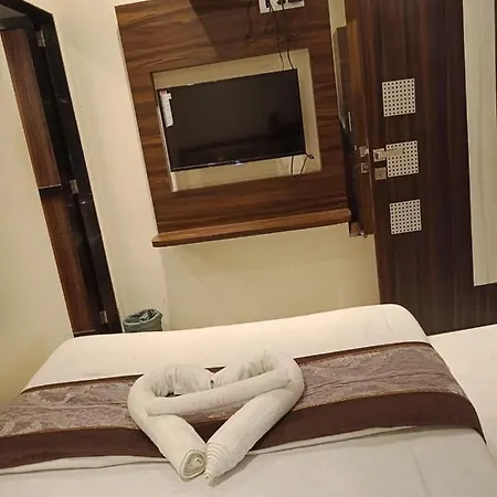 Ruby Hotel 2*