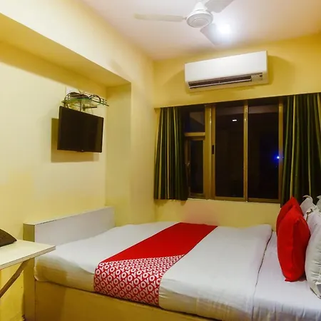Hotel Oyo 64101 Bandra Terminus 3*