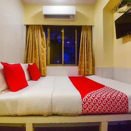 Oyo 64101 Bandra Terminus Hotel