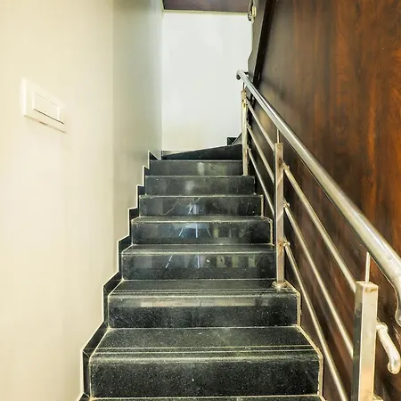 Fabhotel Adore 3*