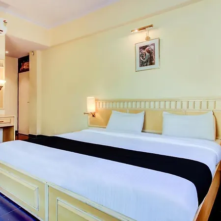 Hotel Kadamb Residency