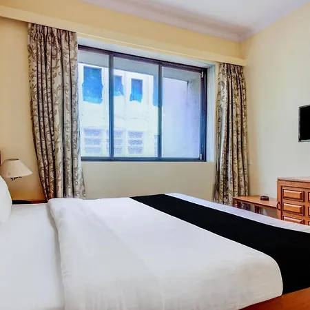 Hotel Kadamb Residency