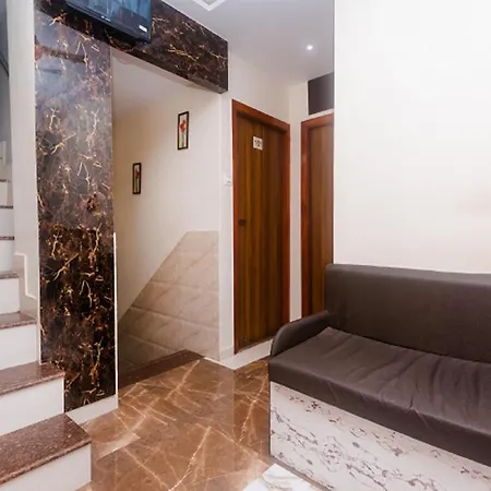 Hotel Aiston Mumbai