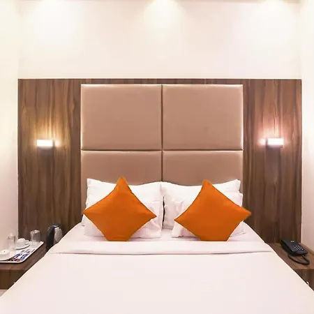 Sea Grand, Colaba Hotel 2*