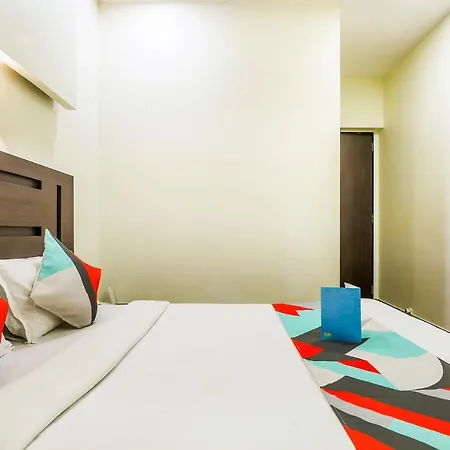 Hotel Fabhotel Adore Mumbai