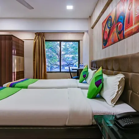 Hotel Treebo Bloom Powai 3*