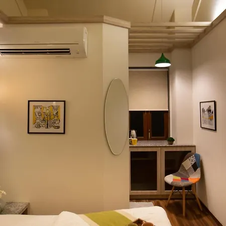 Inn Traveller's -