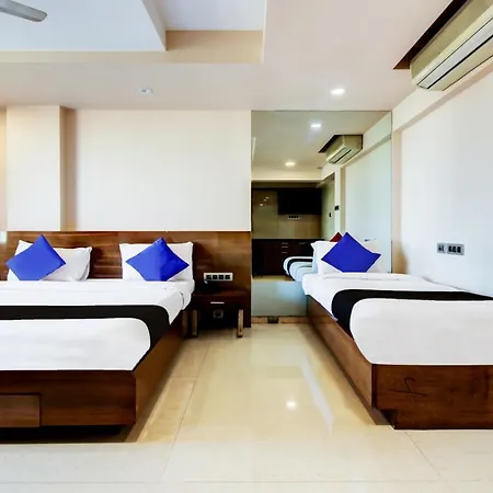 Imperial Residency Hotel 3*