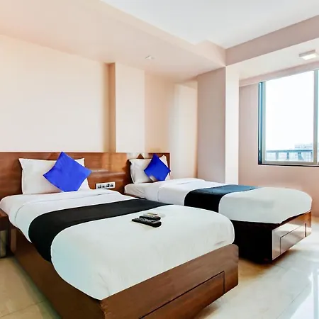 Imperial Residency Hotel 3*