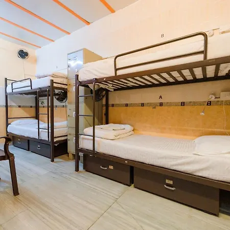 Traveller's - Inn Mumbai