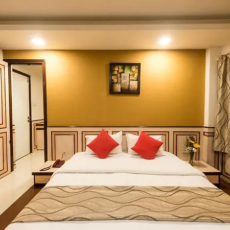 Point Dadar Hotel