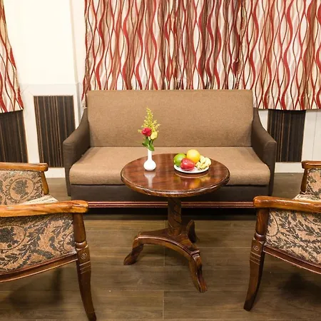 Hotel Point Dadar 2*