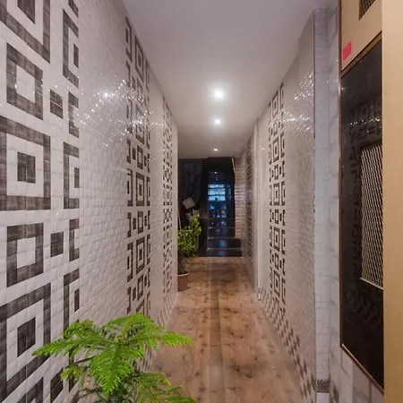 Hotel Indore Near Station 2*