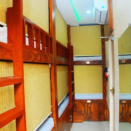 Hotel Nest N Rest - Mumbai