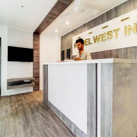 West - Andheri West Hotel