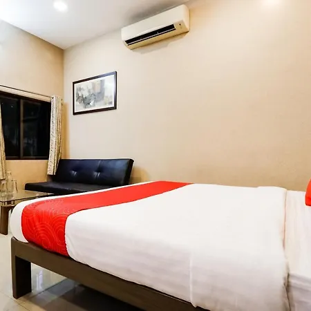 Oyo Flagship 62835 Oriental And Banquet Madh Church Hotel 3*